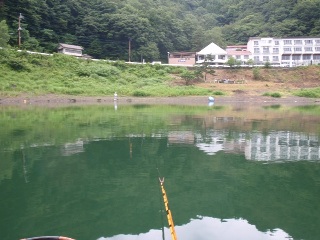 背中は富士山ですが曇って見えませんでした