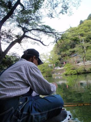 アレコレ悩む釣り人の図