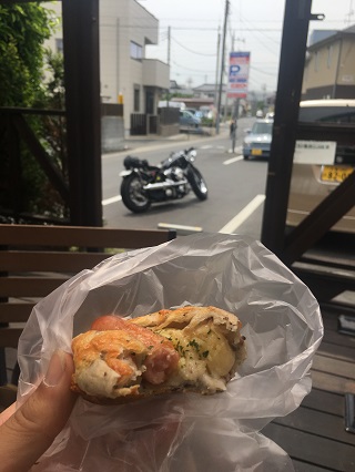 愛車を愛でながら（笑）