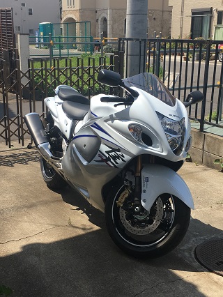 車一台分のスペースが欲しいバイクだな